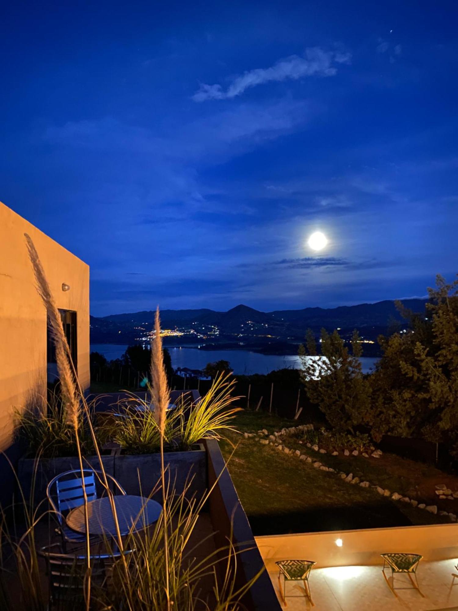 גוואטביטה Casa Oro Glamping Hostel מראה חיצוני תמונה
