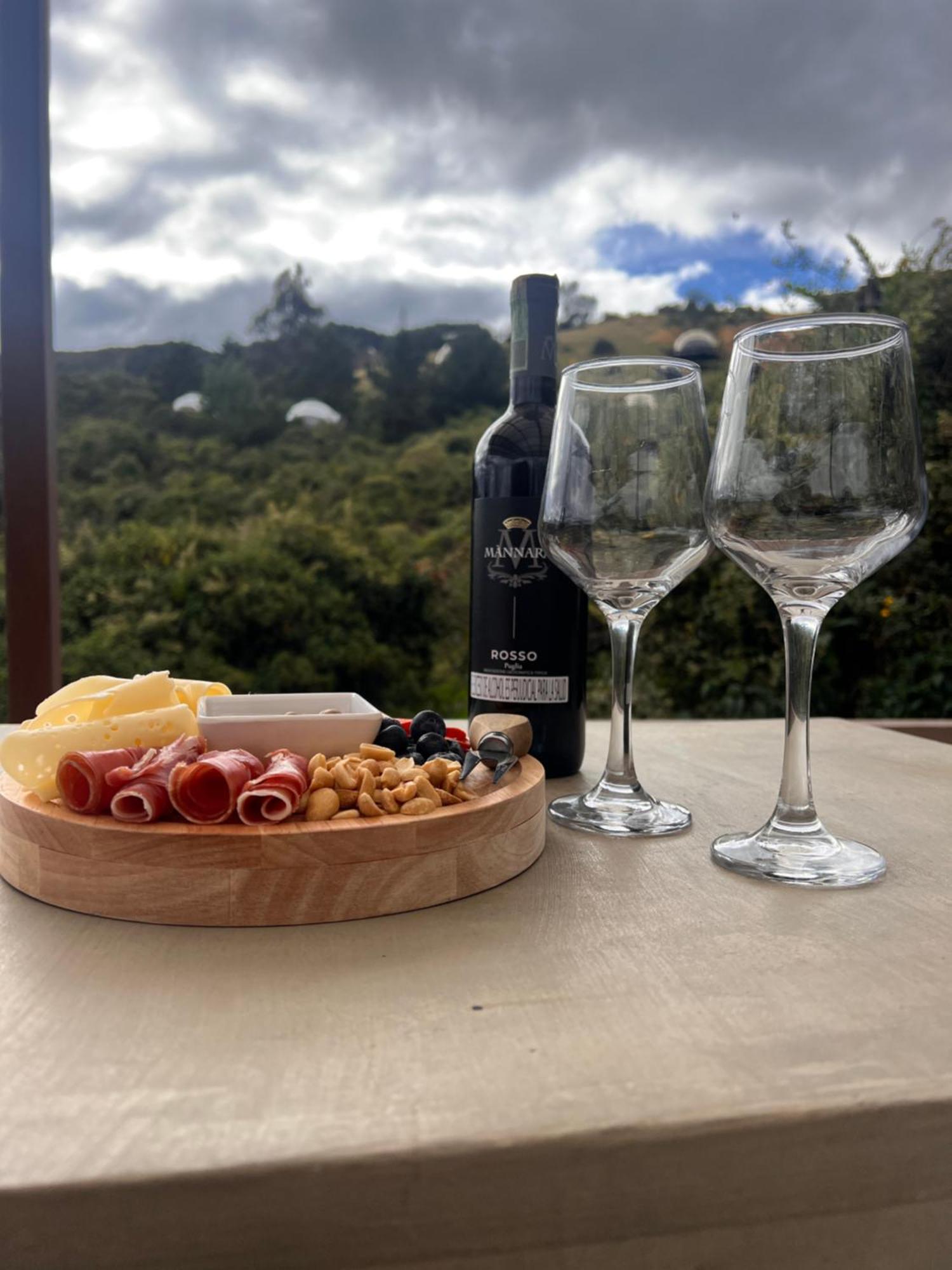 גוואטביטה Casa Oro Glamping Hostel מראה חיצוני תמונה