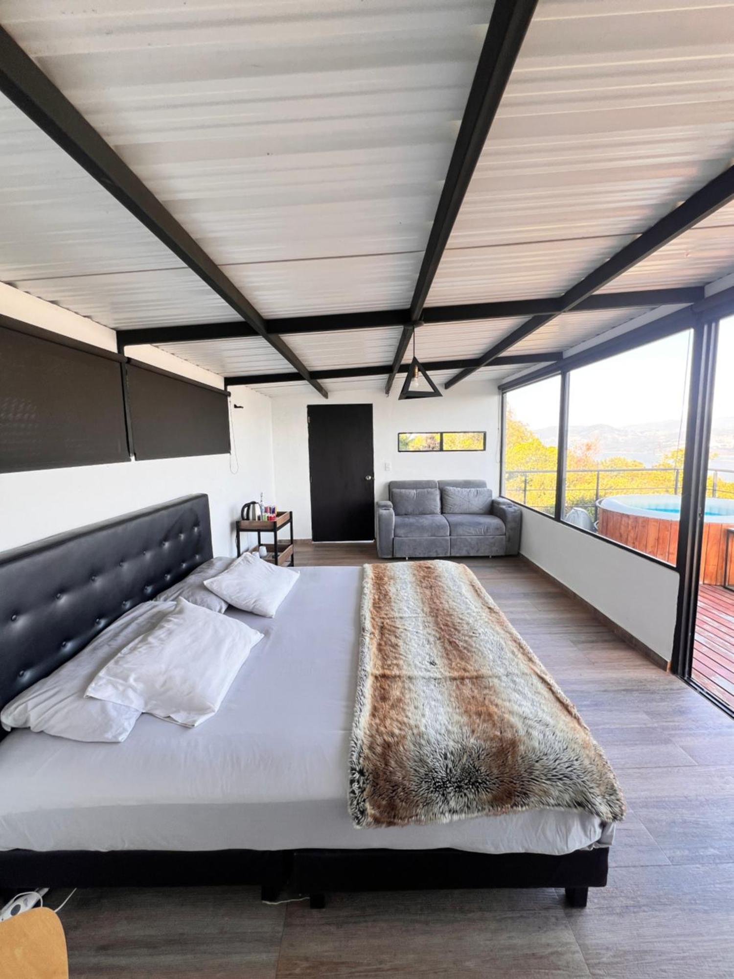 גוואטביטה Casa Oro Glamping Hostel מראה חיצוני תמונה